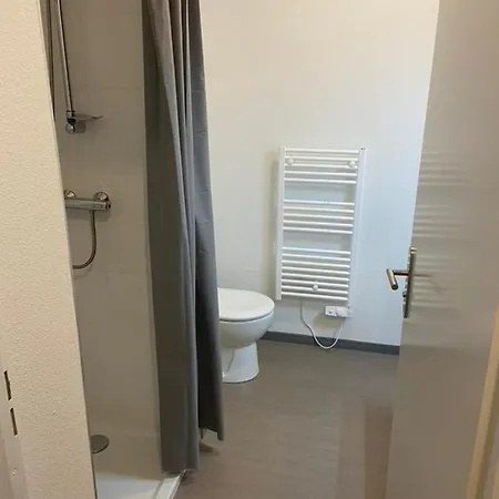 Nice 21 M Studio Near The Beach! * ラ・ロシェル